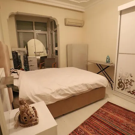 Gagarin Pub & Hotel Antalya