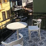 Gagarin Pub & Hotel *