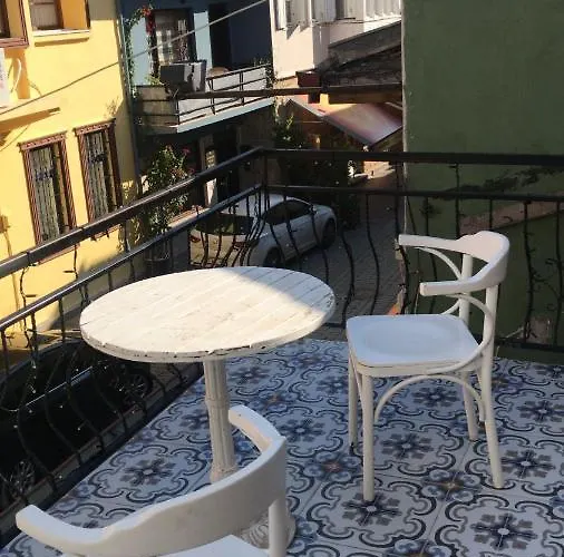 Gagarin Pub & Hotel *