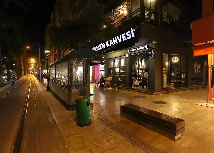 Gagarin Pub & Hotel *